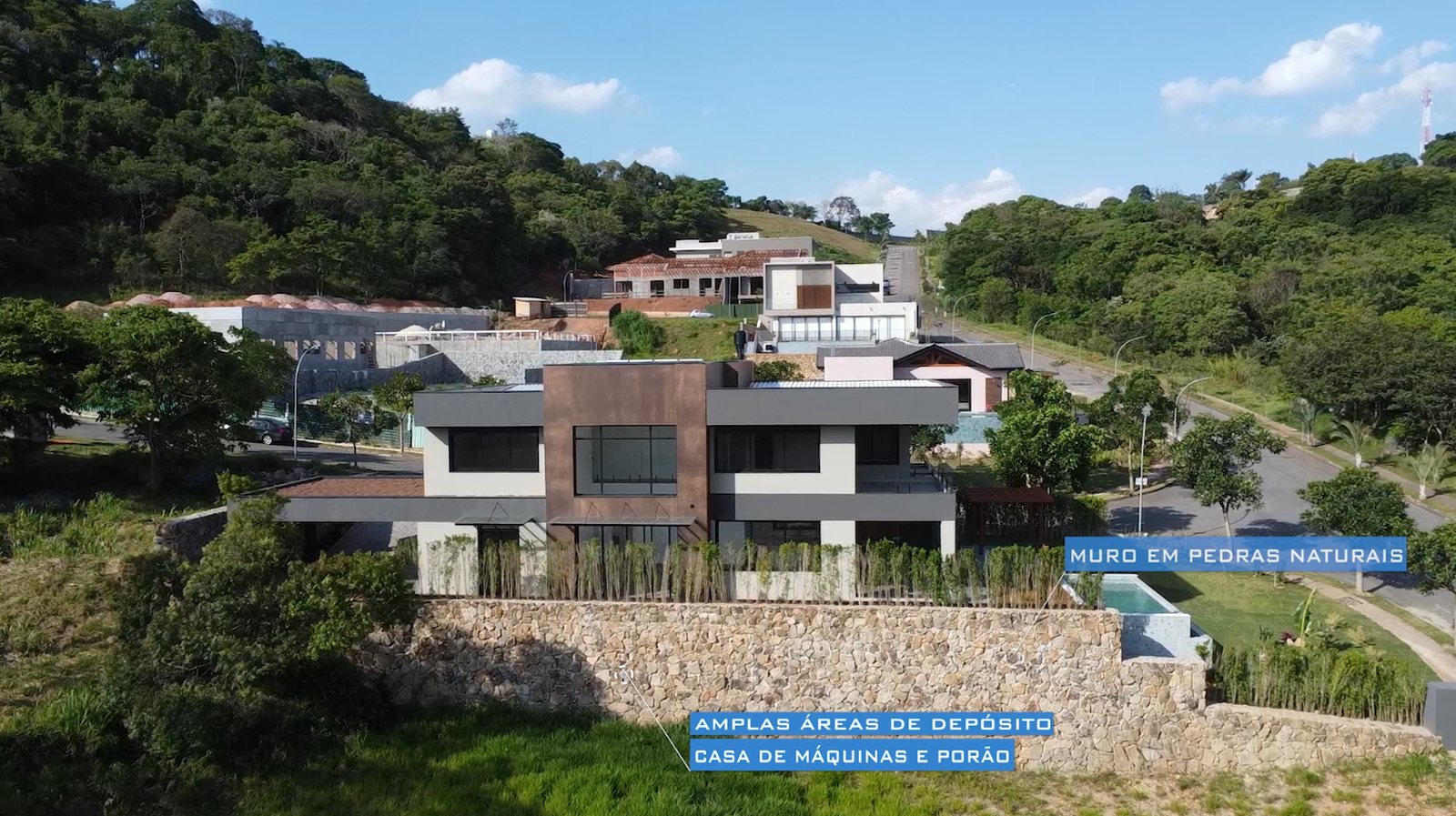 video-imobiliario-detalhes-do-imovel-drone Detalhes do imóvel em vídeo imobiliário produzido com drone